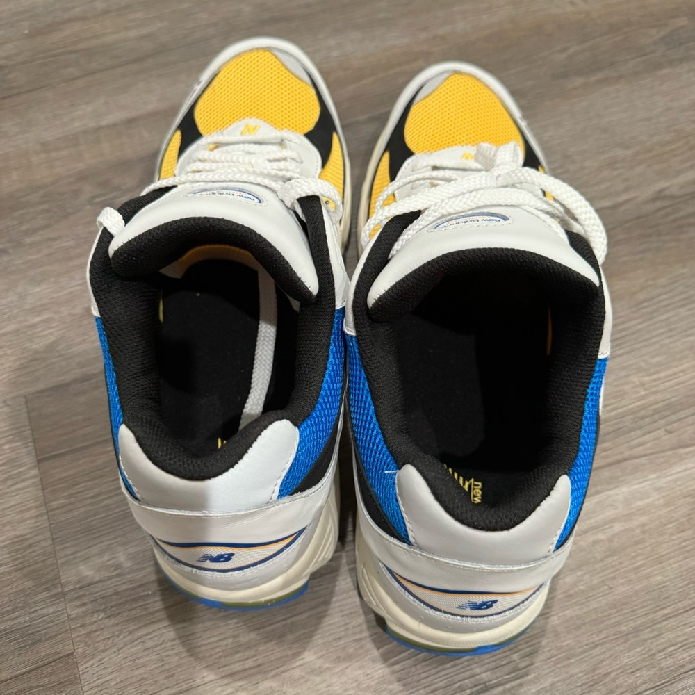 New Balance M2002R Athletic Running Sneakers - Picture 4 of 8